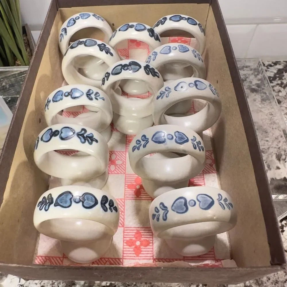 12 Napkin Rings Pfaltzgraff Yorktowne 1960s USA Blue White Stoneware  Vintage